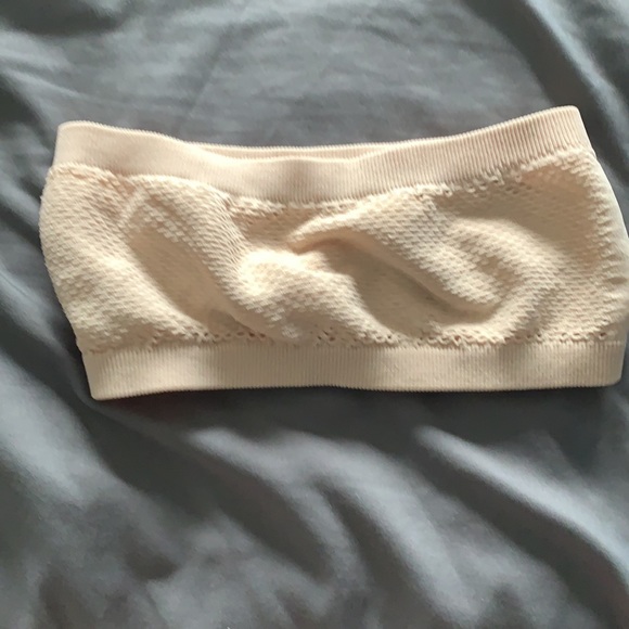 🟢FREE Bandeau-bra (when bundled with any item) - Picture 2 of 2